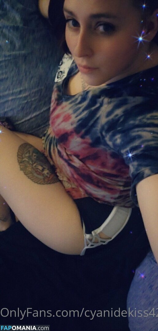 cyanidekiss420 / samanthaxcyanide Обнажённый OnlyFans  Утёкшее фото #22