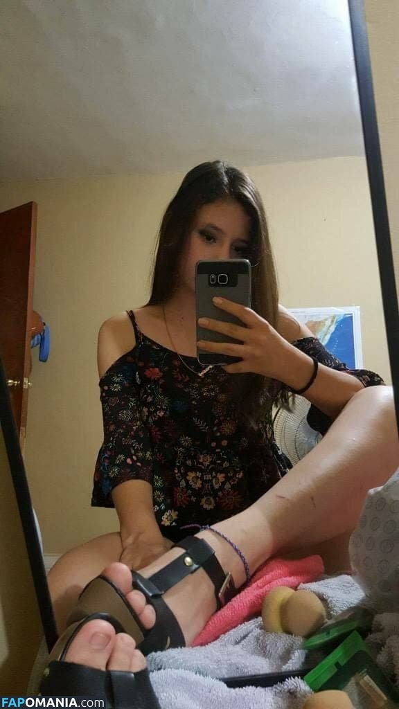 Daniela / danical121 / daniela.cg / danipacks / danixz_06 Обнажённый OnlyFans  Утёкшее фото #1