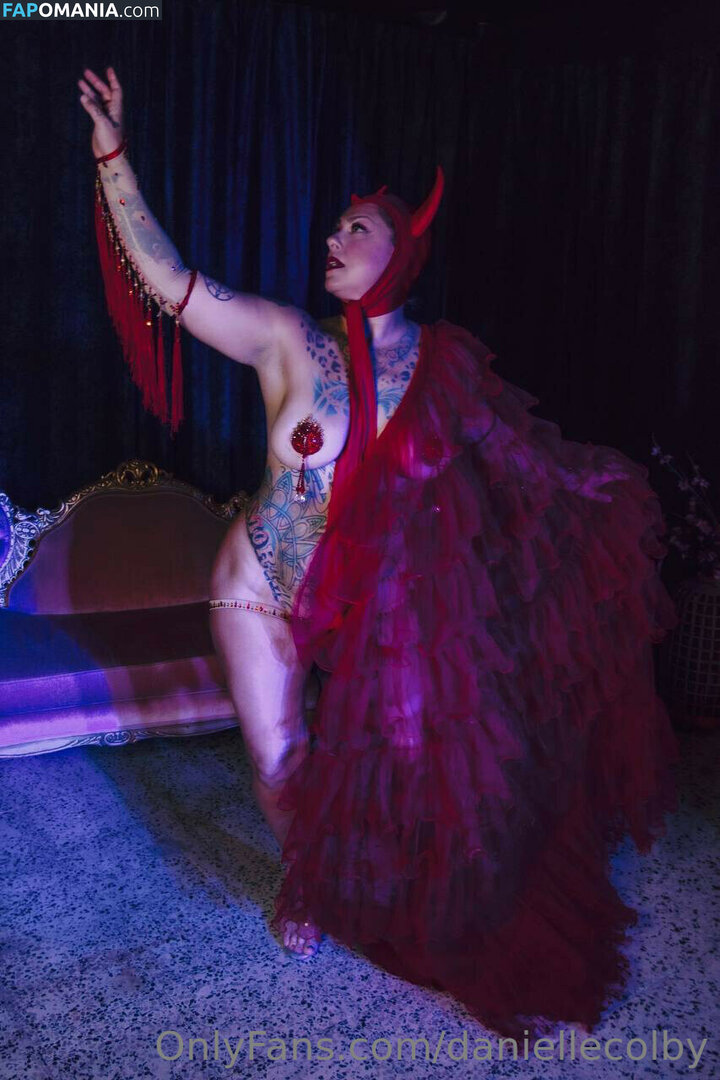 Danielle Colby Обнажённый Утёкшее фото #68