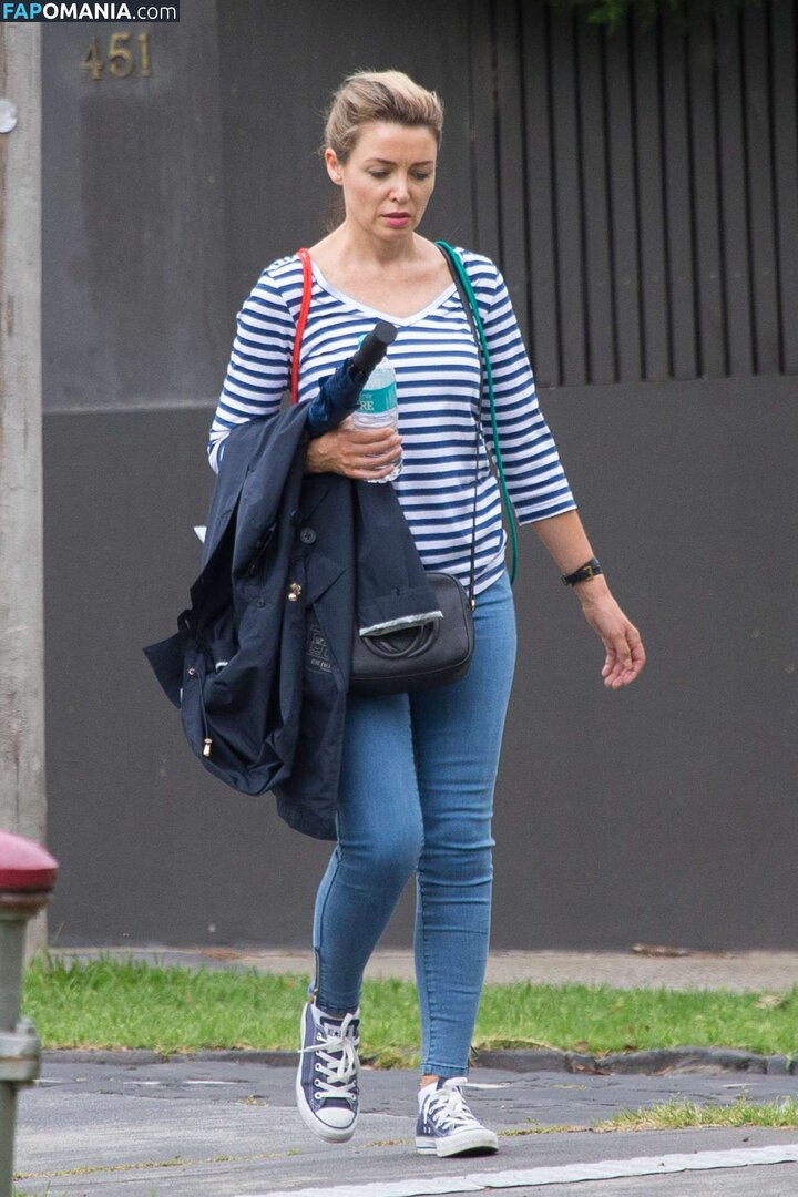 Danni Minogue / danniiminogue Обнажённый OnlyFans  Утёкшее фото #5