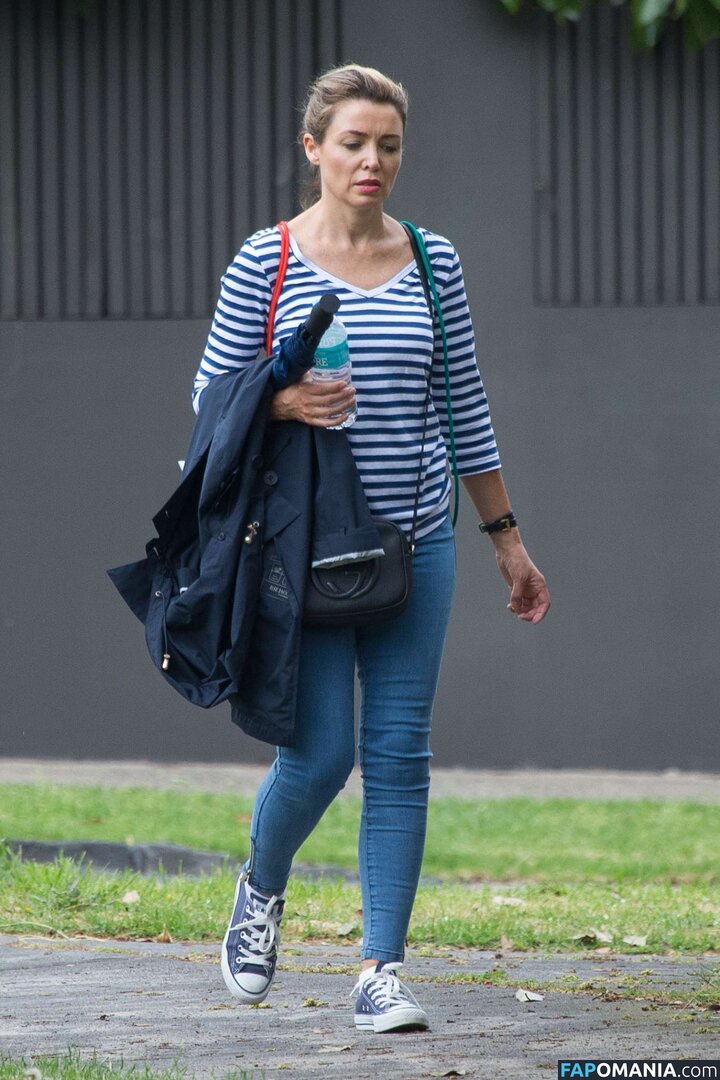 Danni Minogue / danniiminogue Обнажённый OnlyFans  Утёкшее фото #6