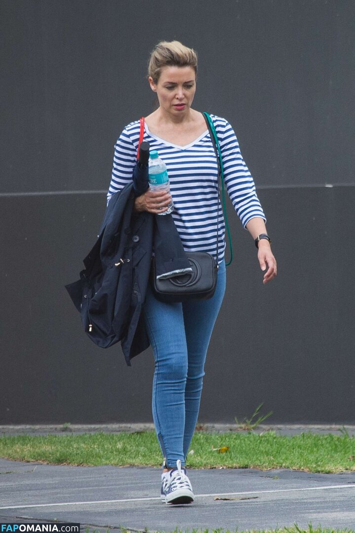 Danni Minogue / danniiminogue Обнажённый OnlyFans  Утёкшее фото #17