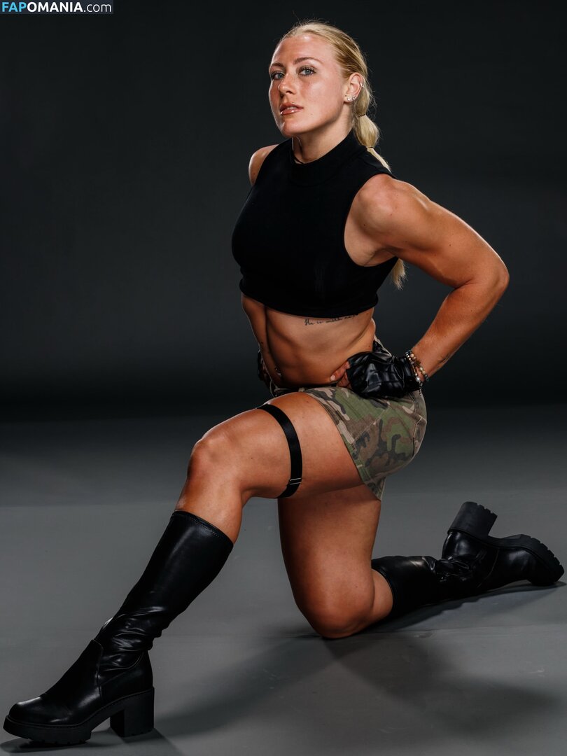 Delia Schweizer / delia.schweizer Обнажённый OnlyFans  Утёкшее фото #2