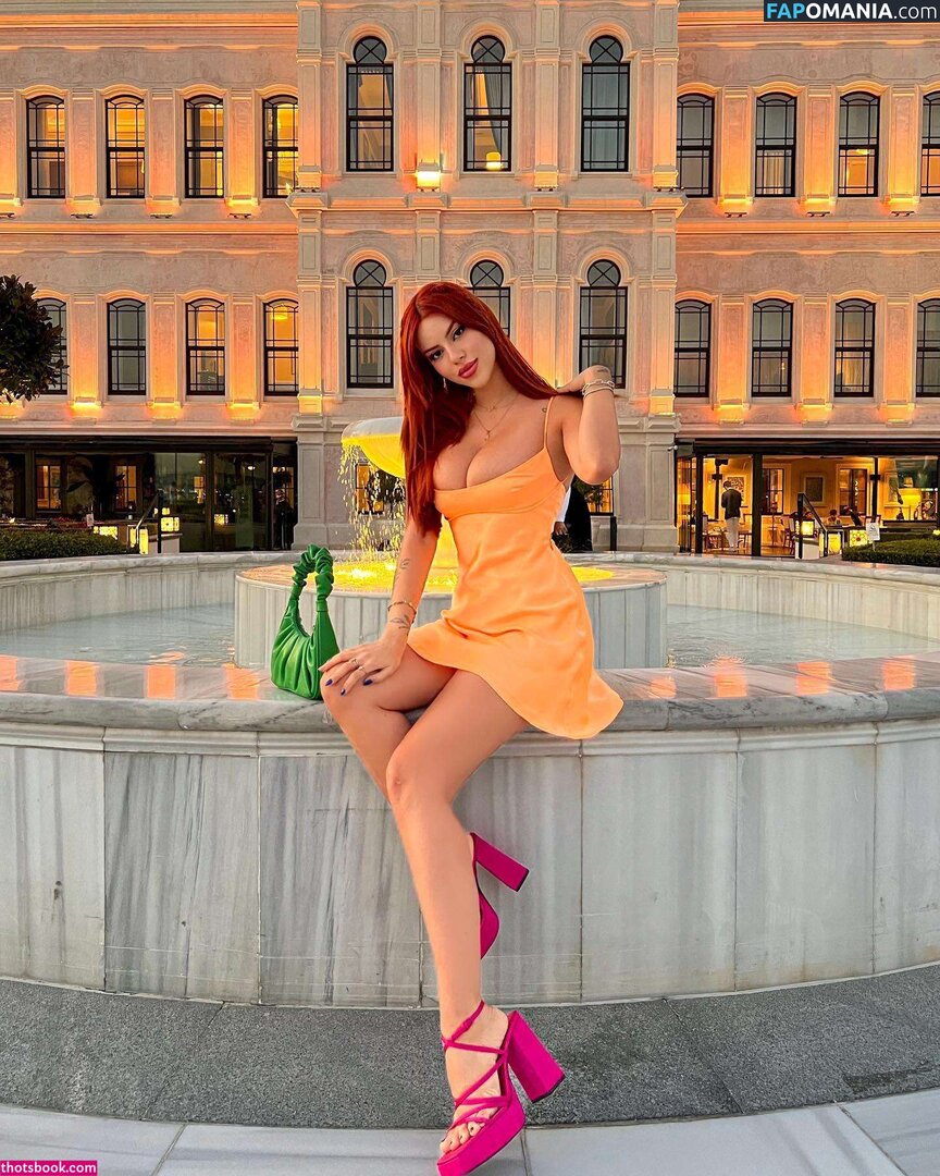 Demet Öztürk Обнажённый OnlyFans  Утёкшее фото #5