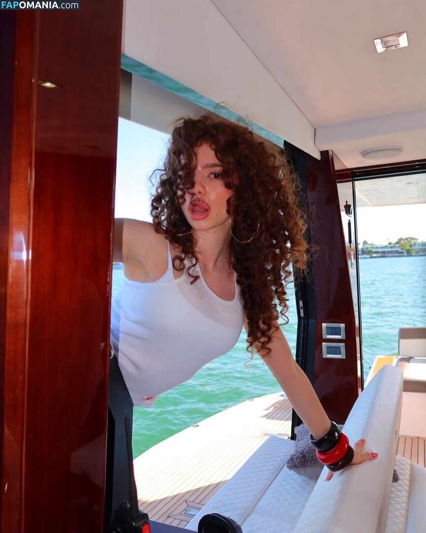 Demitra Kalogeras / demitrakalogeras Обнажённый OnlyFans  Утёкшее фото #35