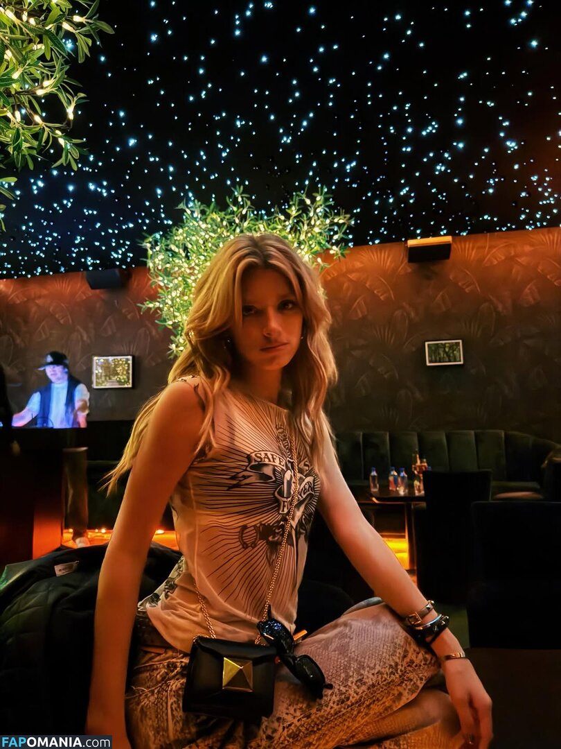 Dixie D Amelio / Dixie D'Amelio / dixiedamelio Обнажённый OnlyFans  Утёкшее фото #724