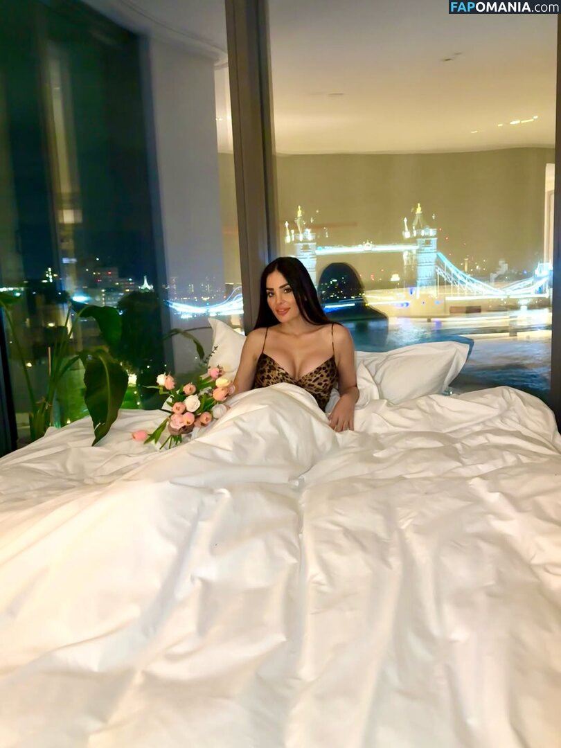 Dominique Hourani / DominiqueHorani / dominiquehourani / https: Обнажённый OnlyFans  Утёкшее фото #4