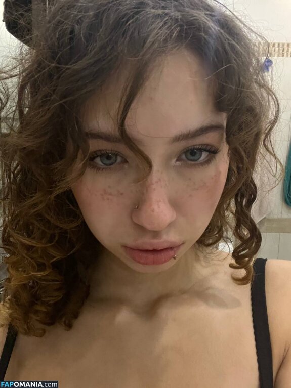 dpuw_ / maybe_pretty_ / zoya_maybe_pretty Обнажённый OnlyFans  Утёкшее фото #4