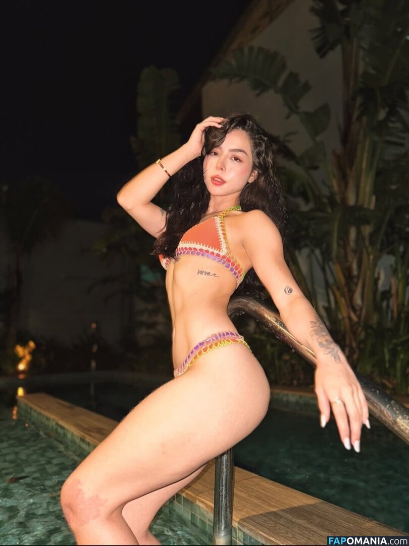 Eduarda Yuni / YuniDuda Обнажённый OnlyFans  Утёкшее фото #1