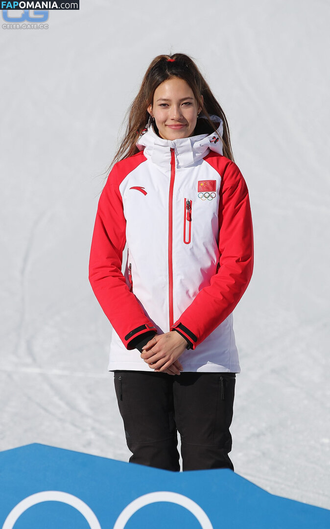 Eileen Gu / GoEileenGu / eileengu / https: Обнажённый OnlyFans  Утёкшее фото #10