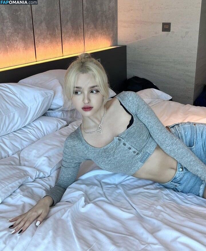 Elina Karimova / elina_4_22 Обнажённый OnlyFans  Утёкшее фото #5