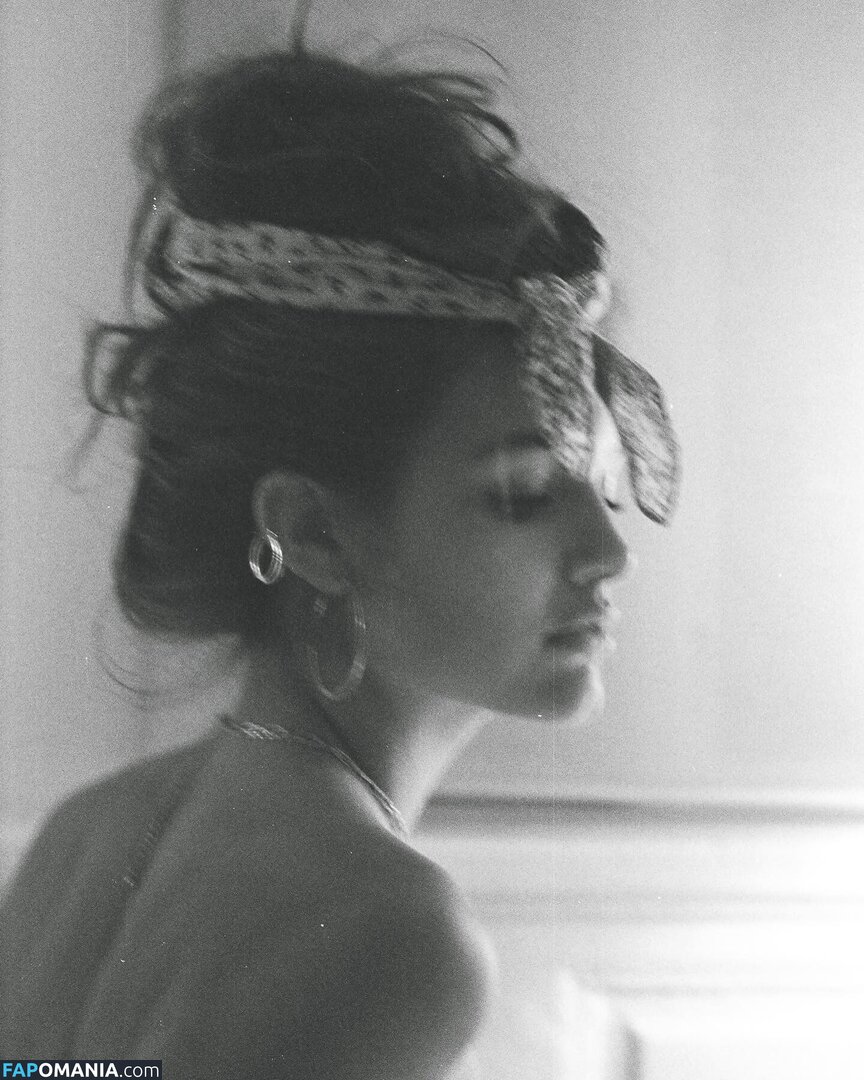 Elise Zecevic / elisezecevic Обнажённый OnlyFans  Утёкшее фото #1