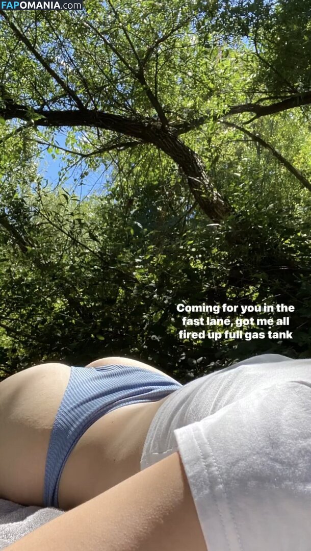 Elissa Beck / elissaaa.beck / elissabeck / pr1ncessviolet Обнажённый OnlyFans  Утёкшее фото #3