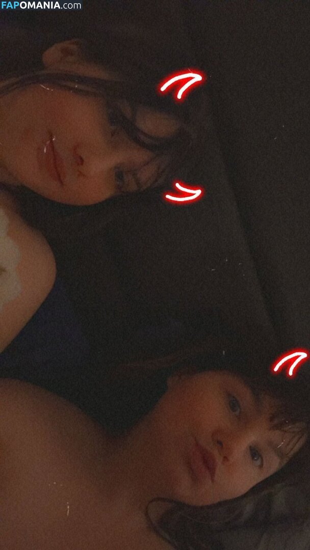 Eliza Makki / cryspiitz / elizamakki / https: Обнажённый OnlyFans  Утёкшее фото #15