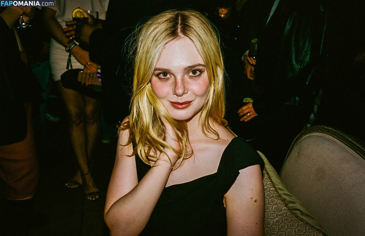 Elle Fanning / ellefanning Обнажённый OnlyFans  Утёкшее фото #57