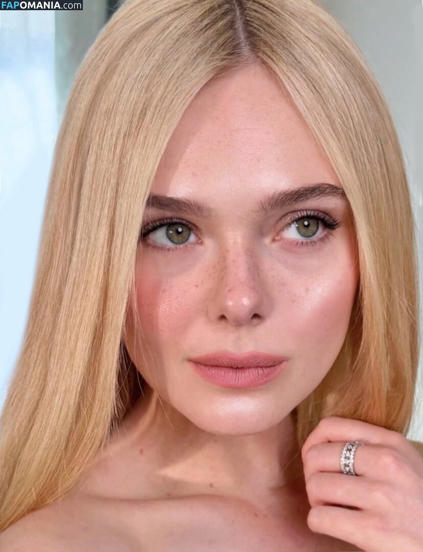 Elle Fanning / ellefanning Обнажённый OnlyFans  Утёкшее фото #85