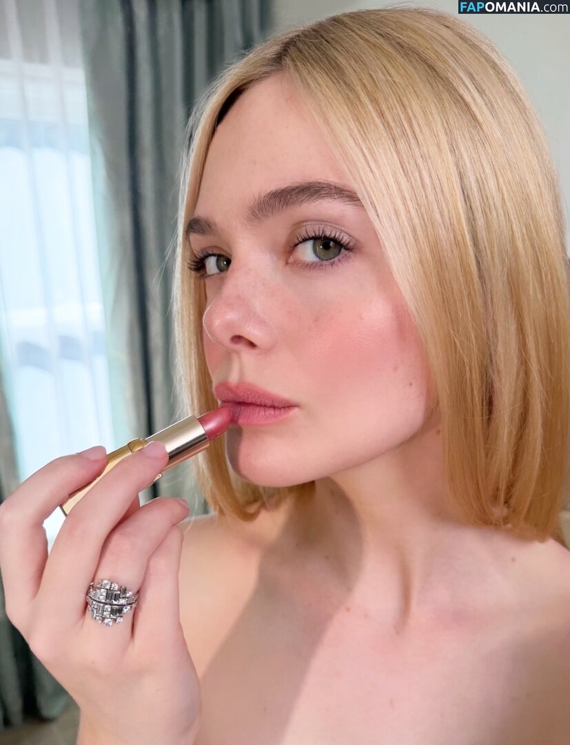 Elle Fanning / ellefanning Обнажённый OnlyFans  Утёкшее фото #86