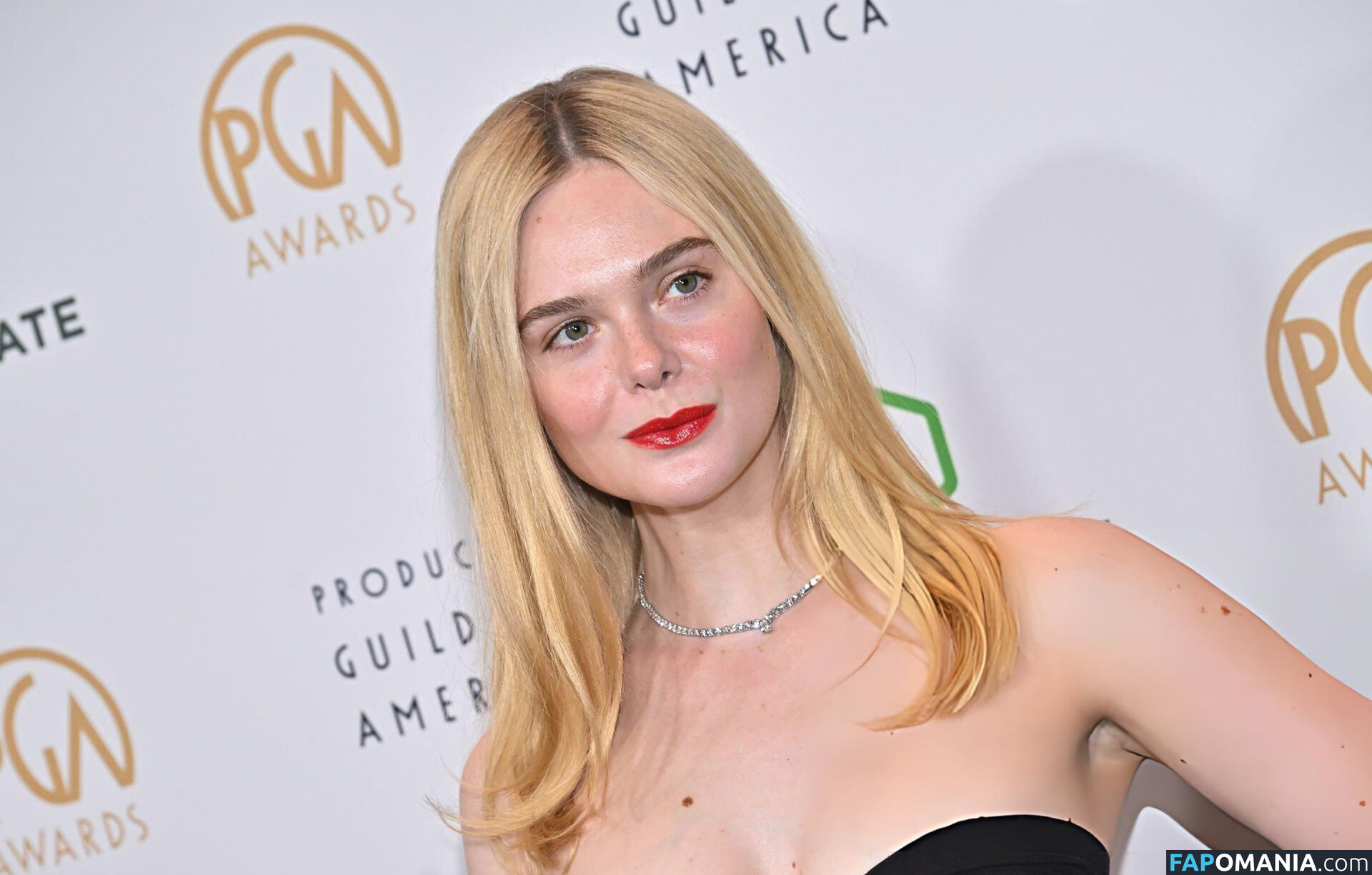 Elle Fanning / ellefanning Обнажённый OnlyFans  Утёкшее фото #94