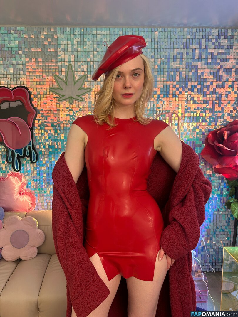 Elle Fanning / ellefanning Обнажённый OnlyFans  Утёкшее фото #144