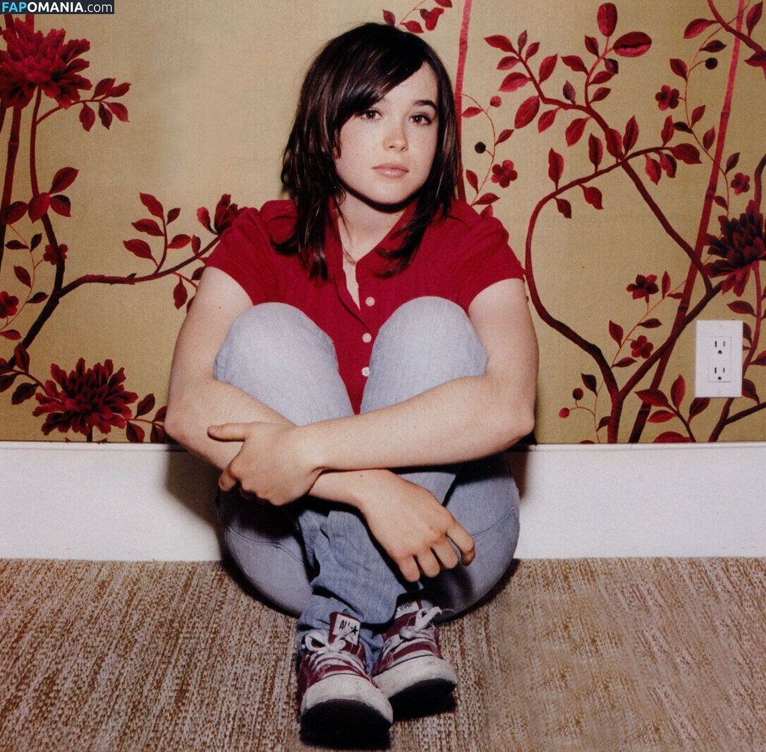 Elliot Page / elliotpage / formerly Ellen Page Обнажённый OnlyFans  Утёкшее фото #9