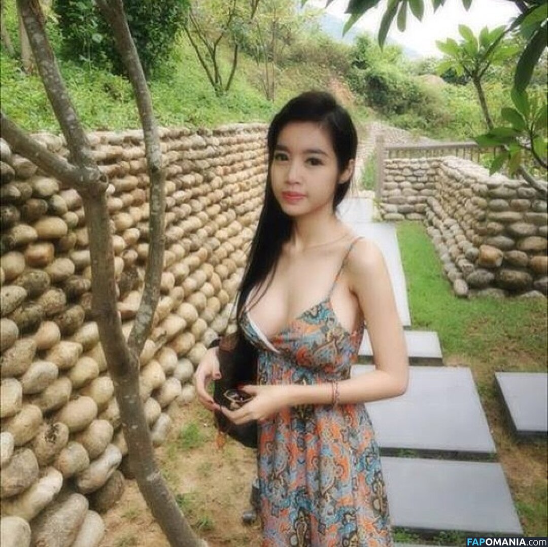 Elly Tran Обнажённый OnlyFans  Утёкшее фото #1