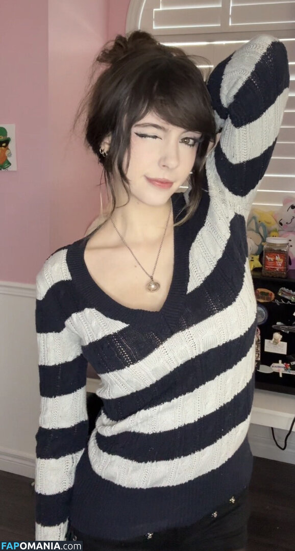__emiki / em098 / emik28 / emiki / emiki28 / ilovekitties.28 Обнажённый OnlyFans  Утёкшее фото #6