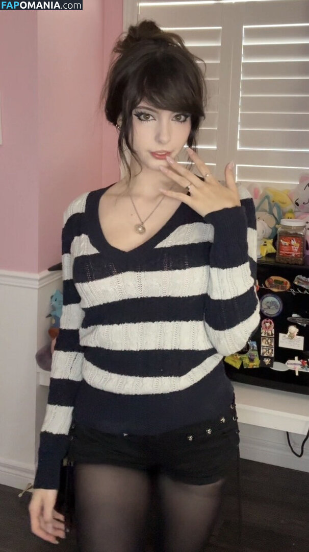 __emiki / em098 / emik28 / emiki / emiki28 / ilovekitties.28 Обнажённый OnlyFans  Утёкшее фото #7