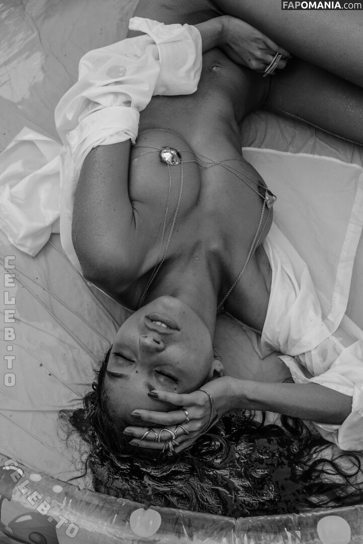 Emilie Payet / emilie_payet_artist / emiliepayet / emiliepayetmannequin Обнажённый OnlyFans  Утёкшее фото #55