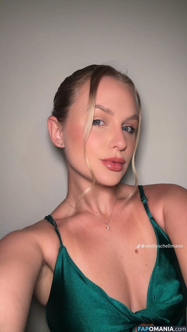 Emilly Schellmann / _emillyschellmann Обнажённый OnlyFans  Утёкшее фото #18
