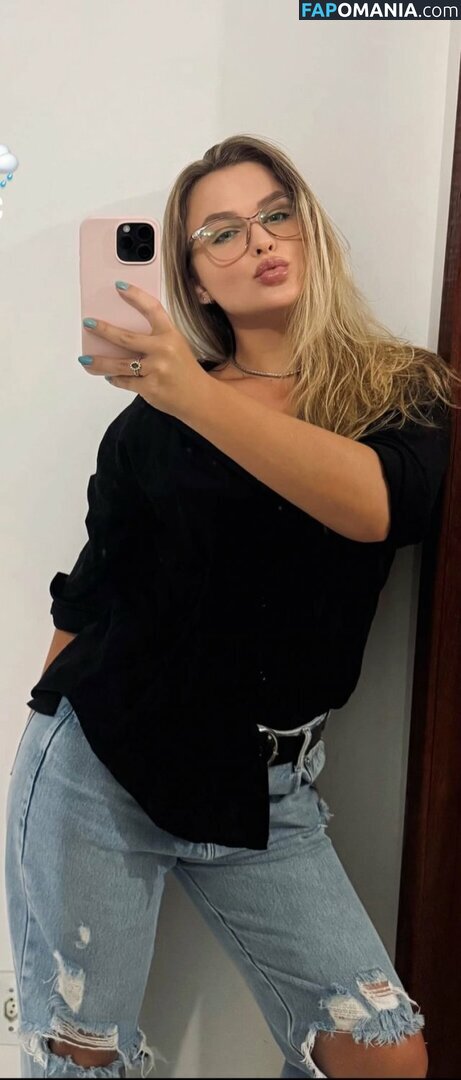 Emilly Schellmann / _emillyschellmann Обнажённый OnlyFans  Утёкшее фото #25