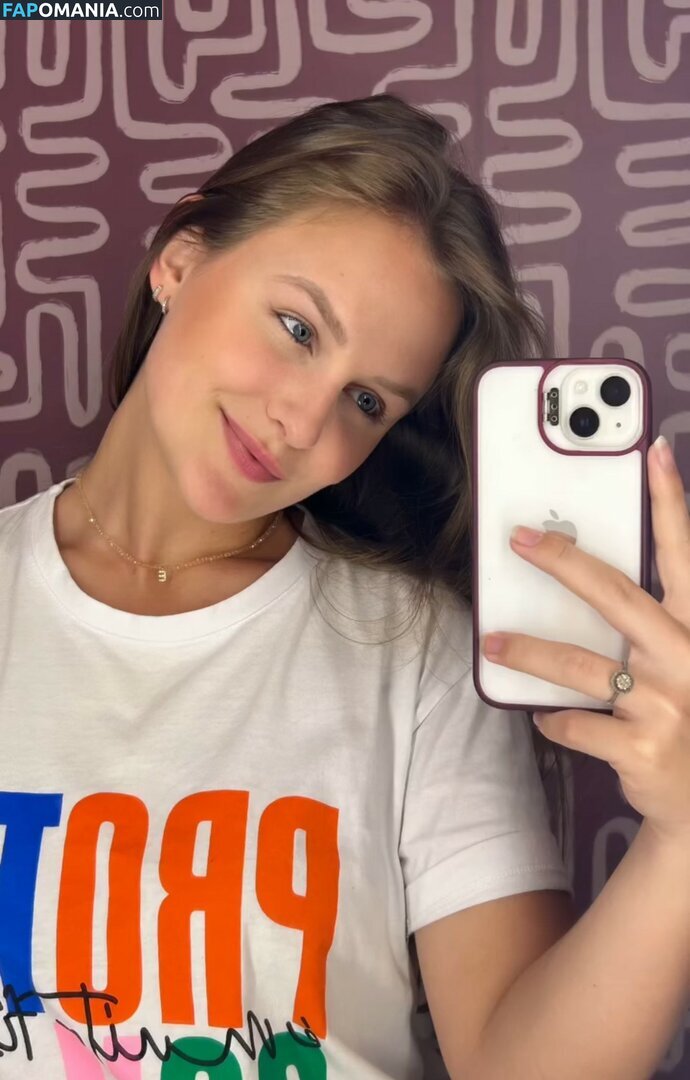 Emilly Schellmann / _emillyschellmann Обнажённый OnlyFans  Утёкшее фото #34