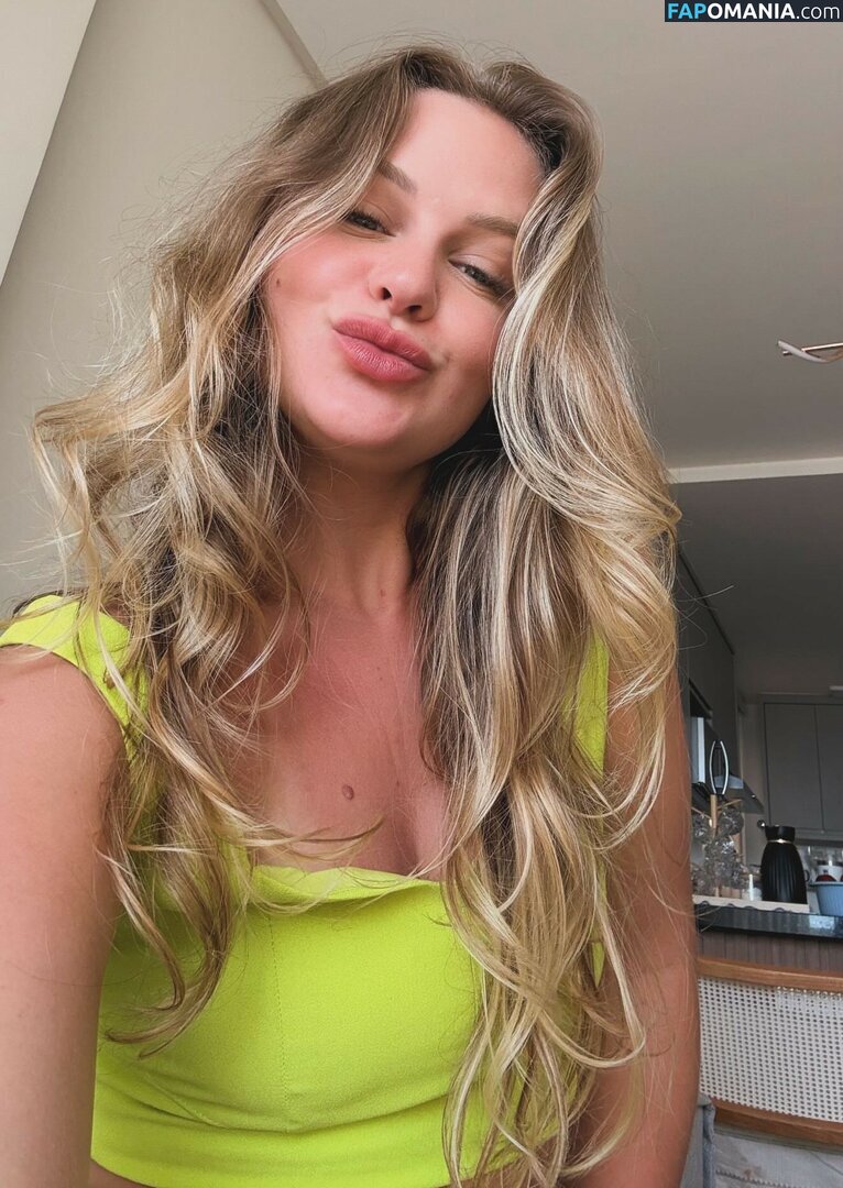 Emilly Schellmann / _emillyschellmann Обнажённый OnlyFans  Утёкшее фото #45