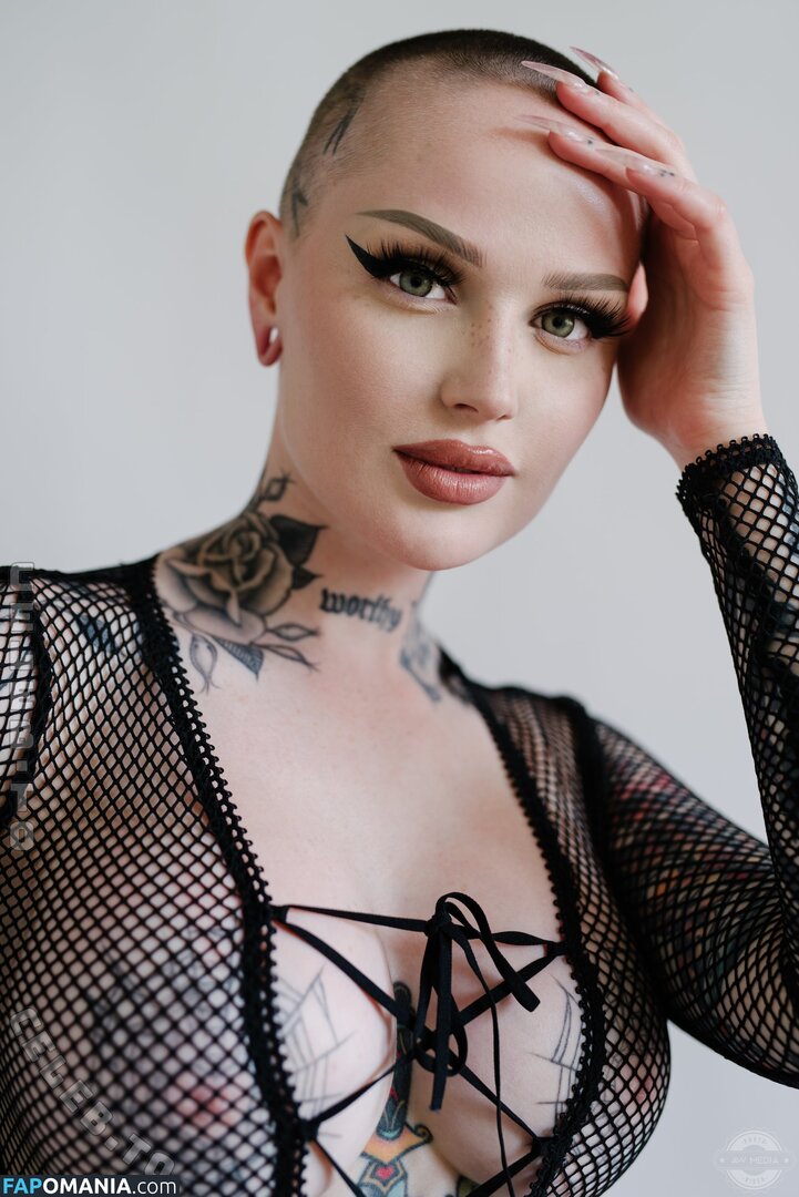 Emily Boring / embodoe / https: Обнажённый OnlyFans  Утёкшее фото #4