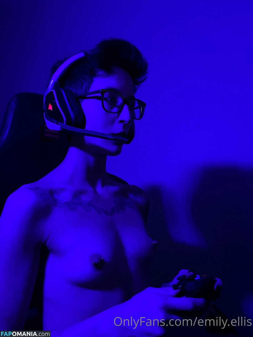 emily.kat / miliya18 Обнажённый OnlyFans  Утёкшее фото #27