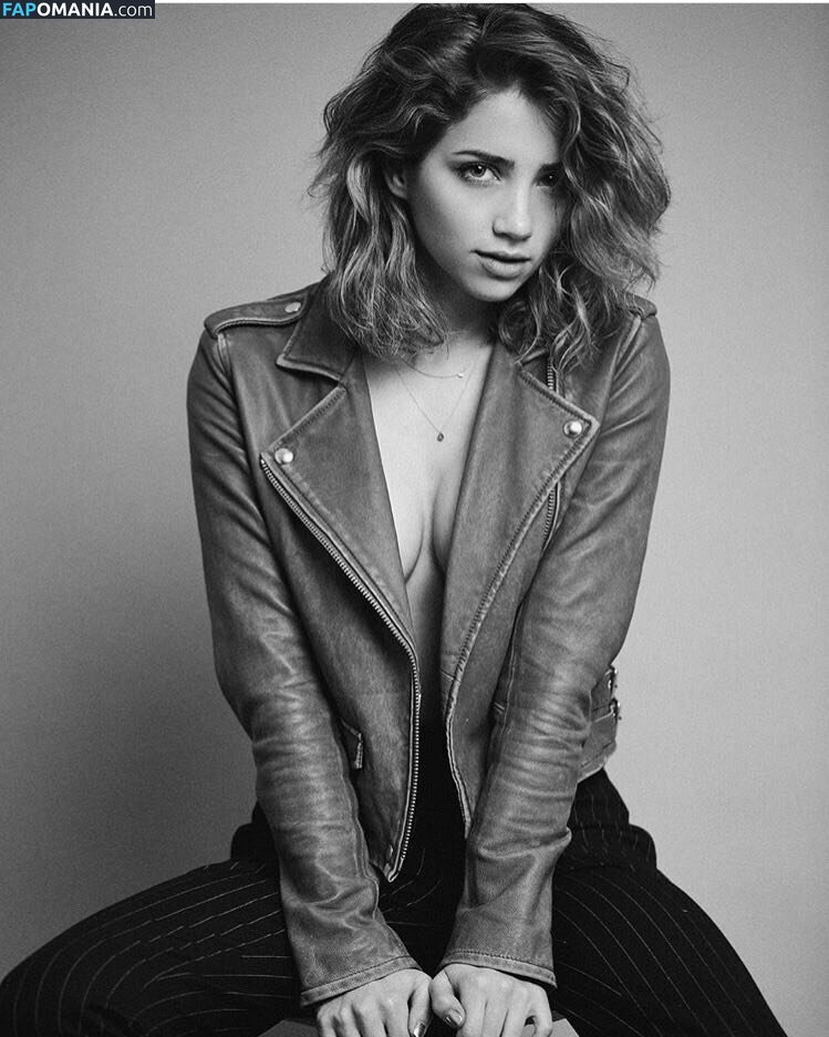 Emily Rudd / emilysteaparty Обнажённый OnlyFans  Утёкшее фото #146