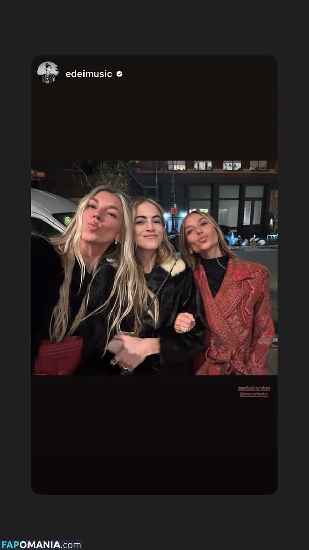 Emily Wickersham (NCIS) / emilywickersham Обнажённый OnlyFans  Утёкшее фото #2