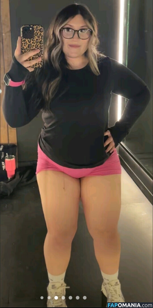 Emilysaucedo22 / Sauceyliftzz Обнажённый OnlyFans  Утёкшее фото #1