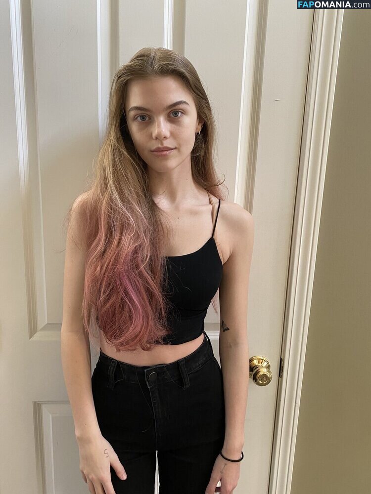 Bradpittsgf / Emma Beardsley / emmabbeardsley Обнажённый OnlyFans  Утёкшее фото #18