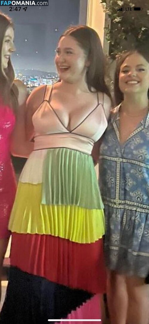 Emma Kenney / EmmaRoseKenney / emmakenney Обнажённый OnlyFans  Утёкшее фото #357