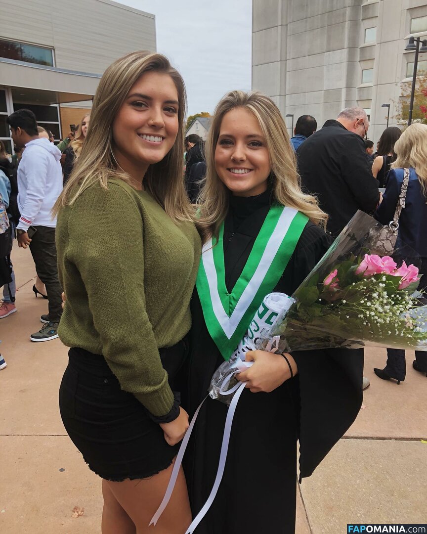 Emma / bunni.emmie / emmachamberlain / kngemma / tinywaistemma Обнажённый OnlyFans  Утёкшее фото #98