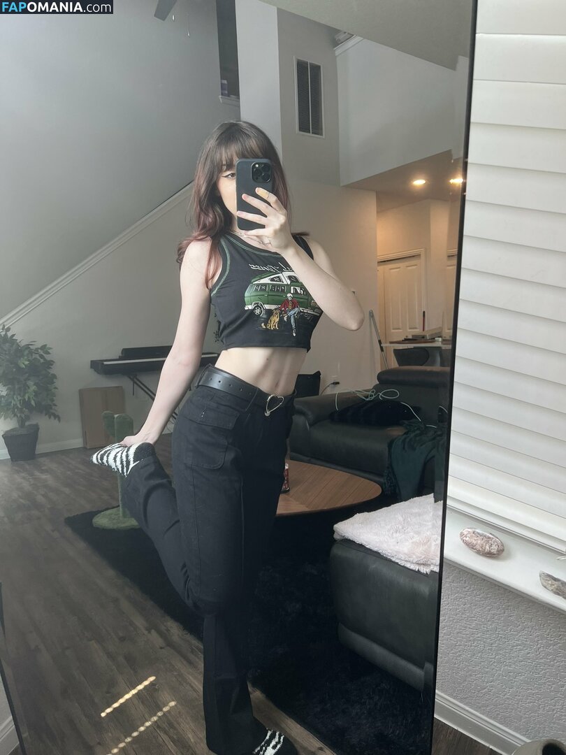 Emmia / eMillieNSFW / emmaskies Обнажённый OnlyFans  Утёкшее фото #125