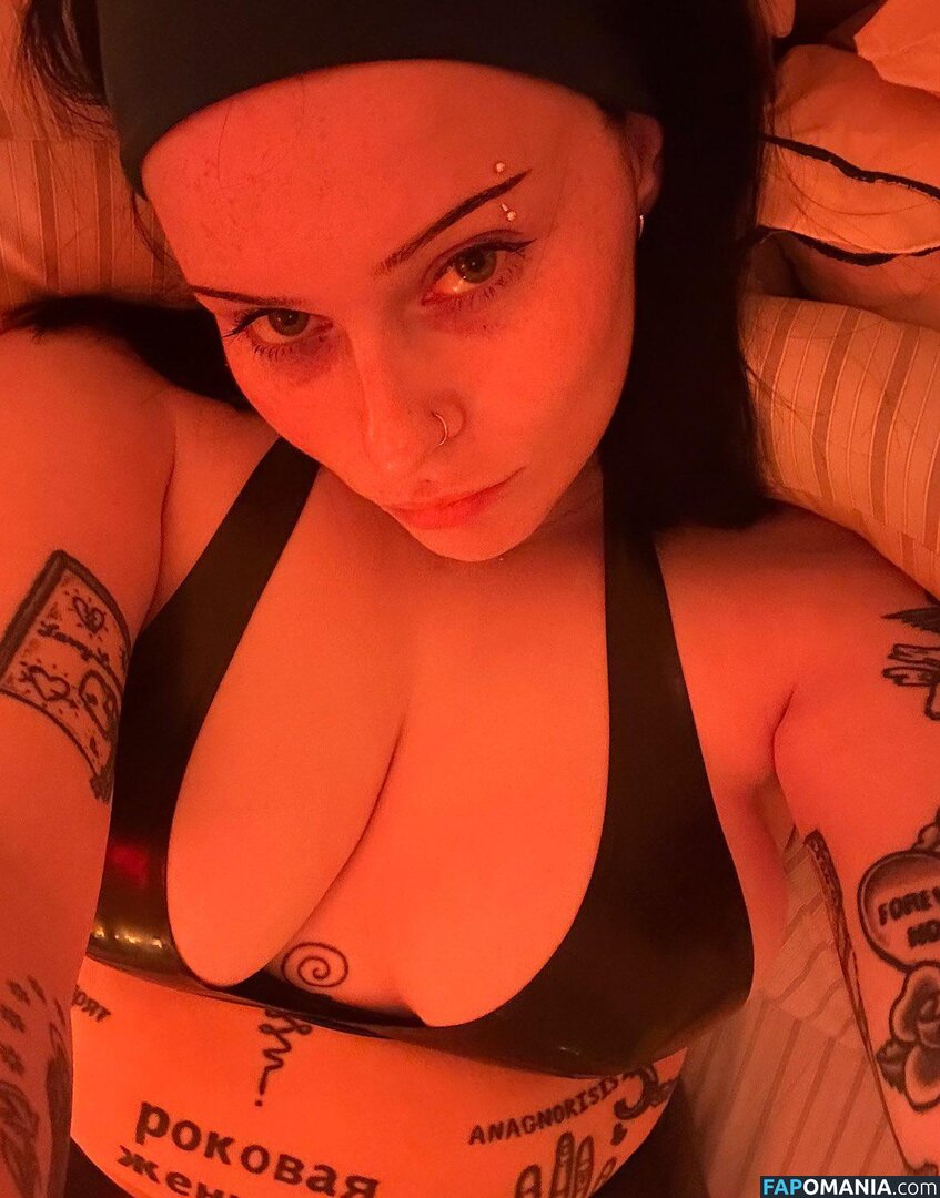 arianalgrande / emowag420 Обнажённый OnlyFans  Утёкшее фото #2