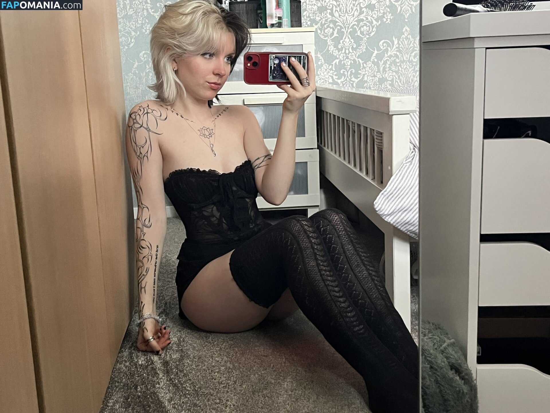 Emzeeni / cw / https: Обнажённый OnlyFans  Утёкшее фото #6