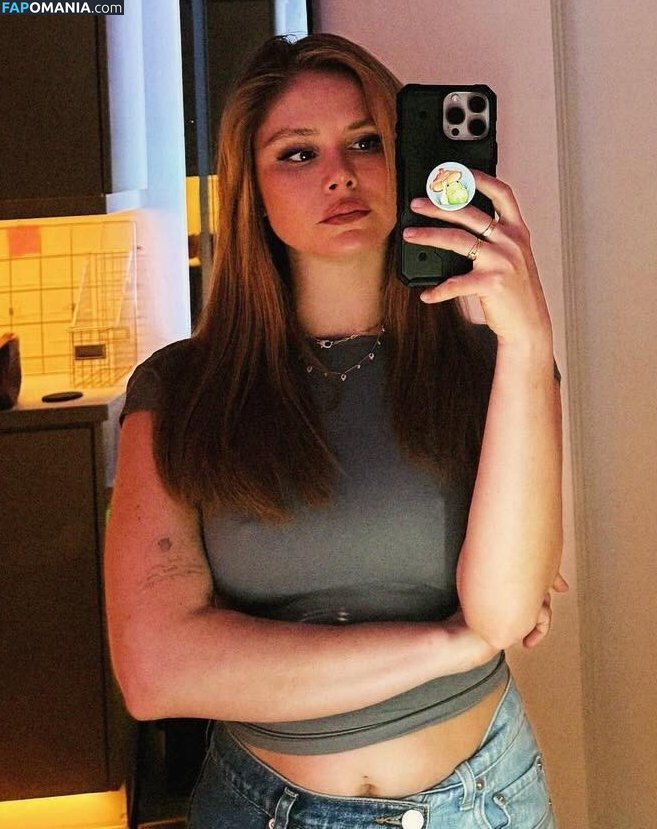 Erin Moriarty / erinelairmoriarty Обнажённый OnlyFans  Утёкшее фото #455