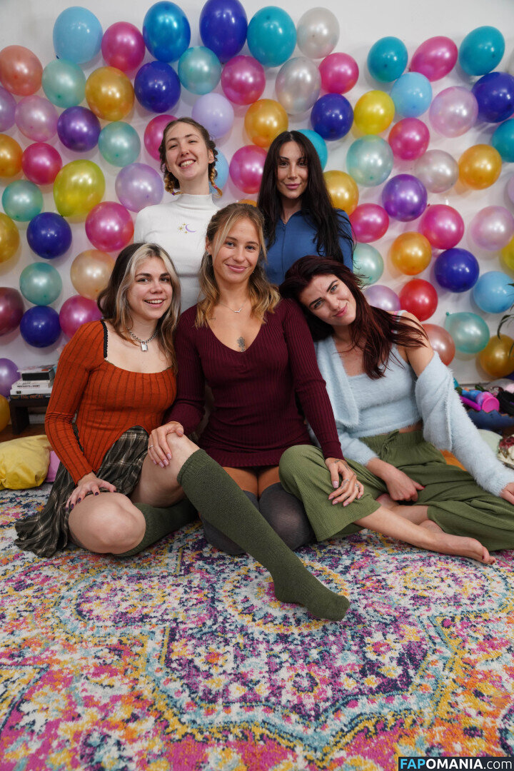 Ersties / abiadultpics / erstiesofficial Обнажённый OnlyFans  Утёкшее фото #442