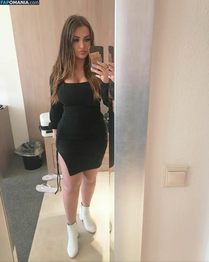 Esmeralda / Esmireal / esmeralda111 Обнажённый OnlyFans  Утёкшее фото #1