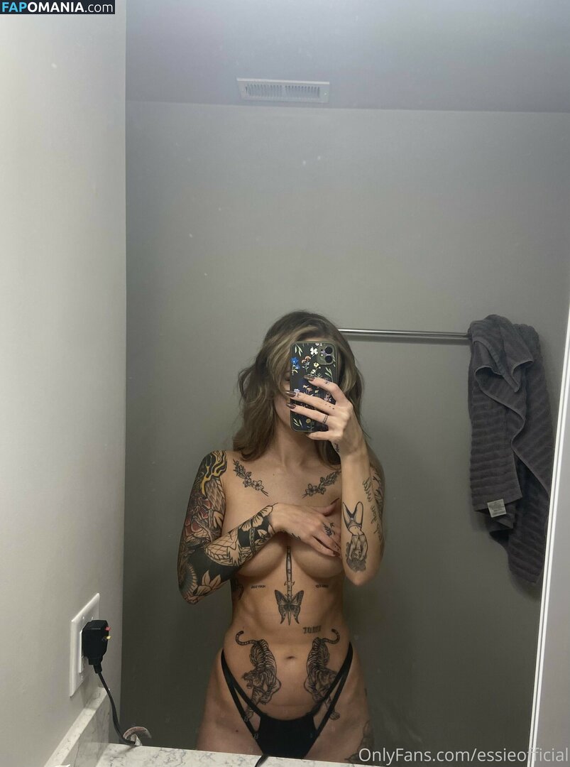 Essieofficial / essie Обнажённый OnlyFans  Утёкшее фото #30