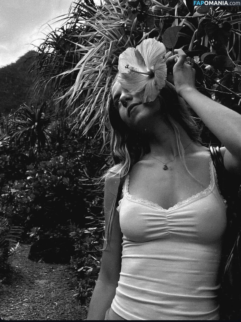 _estela_tessaro / estela / estelagomez / thirdeyewitchh Обнажённый OnlyFans  Утёкшее фото #41