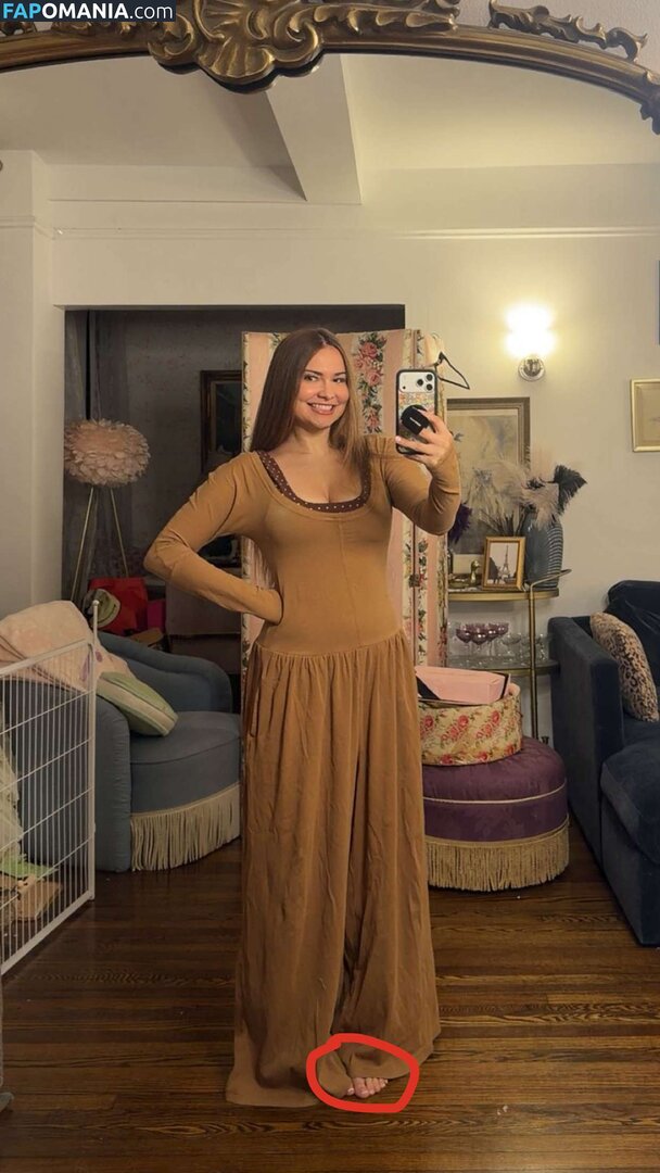 Ester Dobrik / esterrdobrik Обнажённый OnlyFans  Утёкшее фото #6