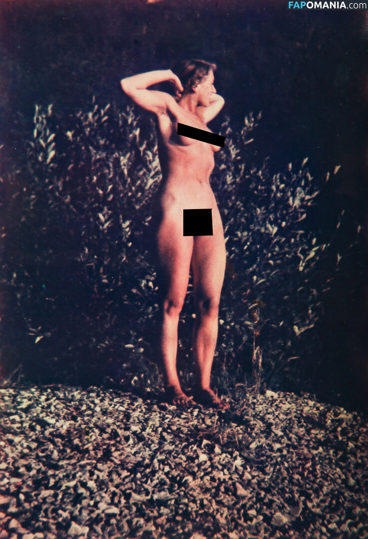 Eva Braun Обнажённый OnlyFans  Утёкшее фото #2